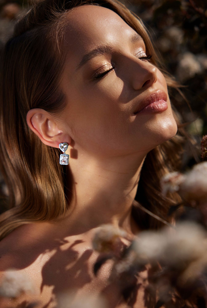 Shin - Silver-plated Heart-Shaped Earrings