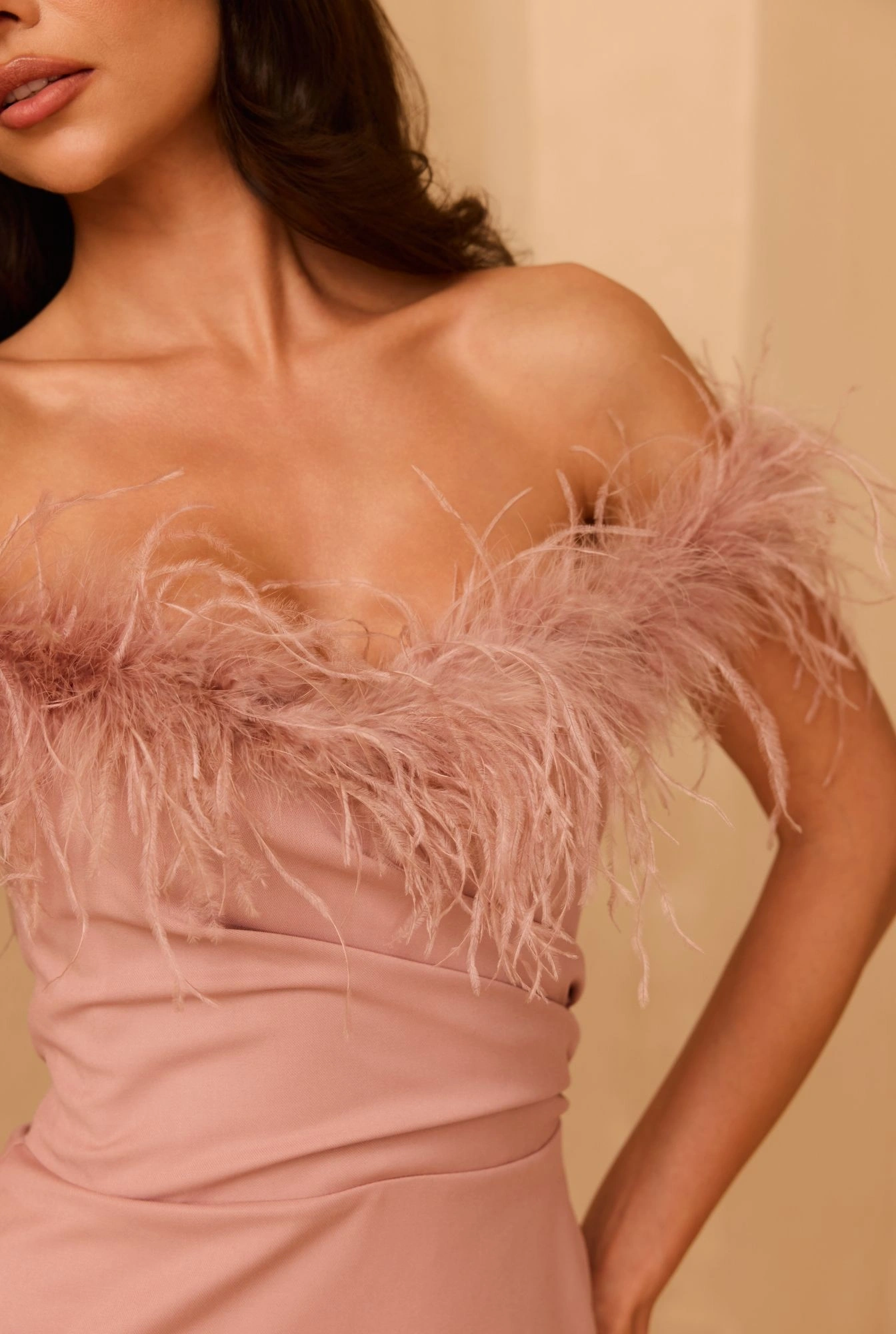 Linett - trapeze mini with feathers