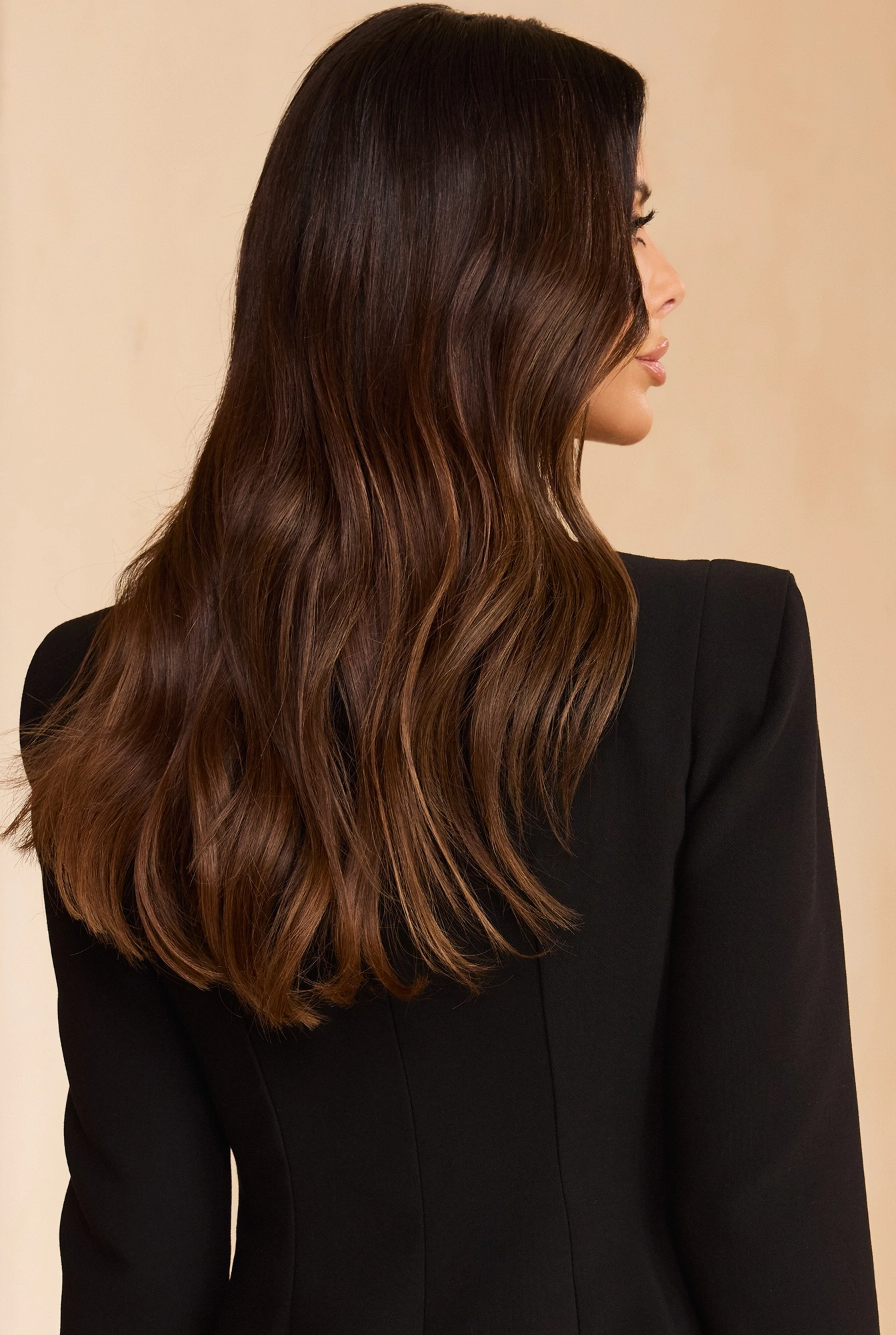 Sevil – black blazer with shoulder pads