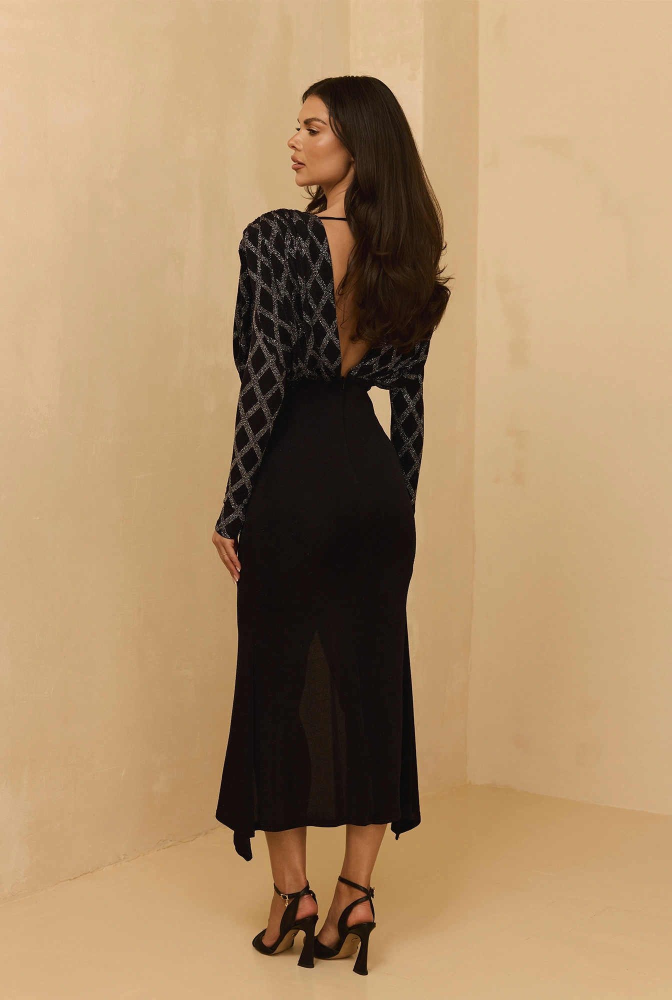 Taruna - Black midi dress with brocade