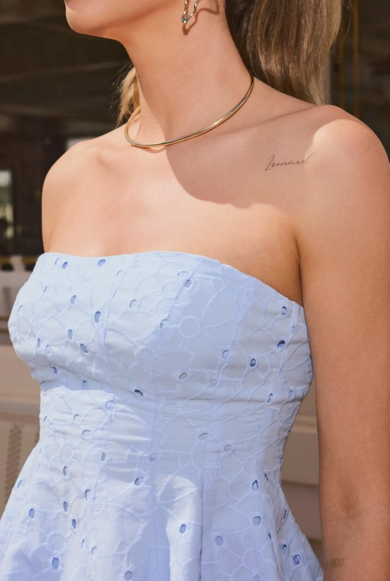 Mabel – set with an embroidered top and a flared skirt