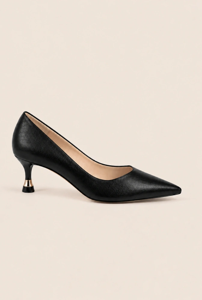 Samos – black pumps with a gold heel detail