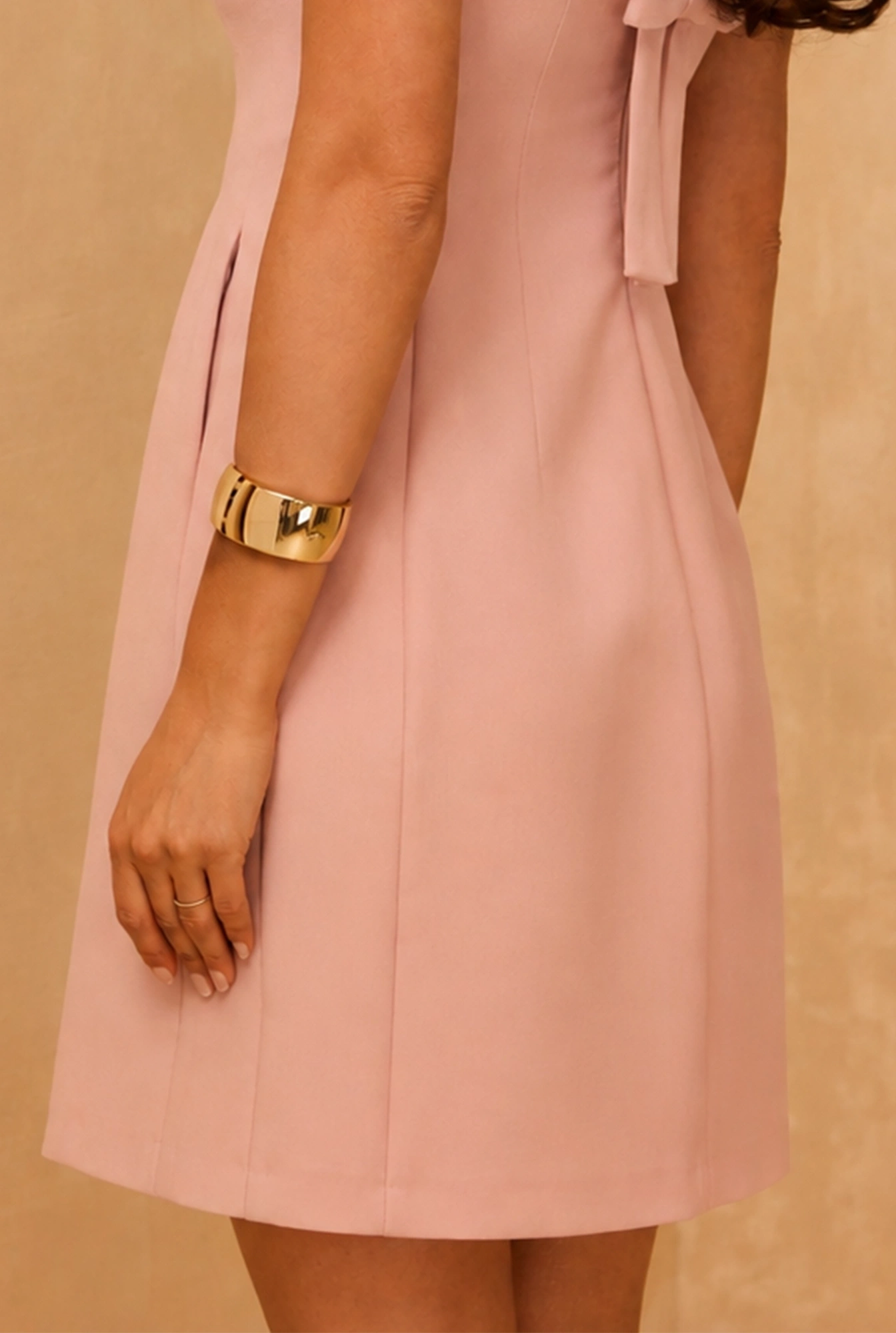 Somayeh – pink dress TALL