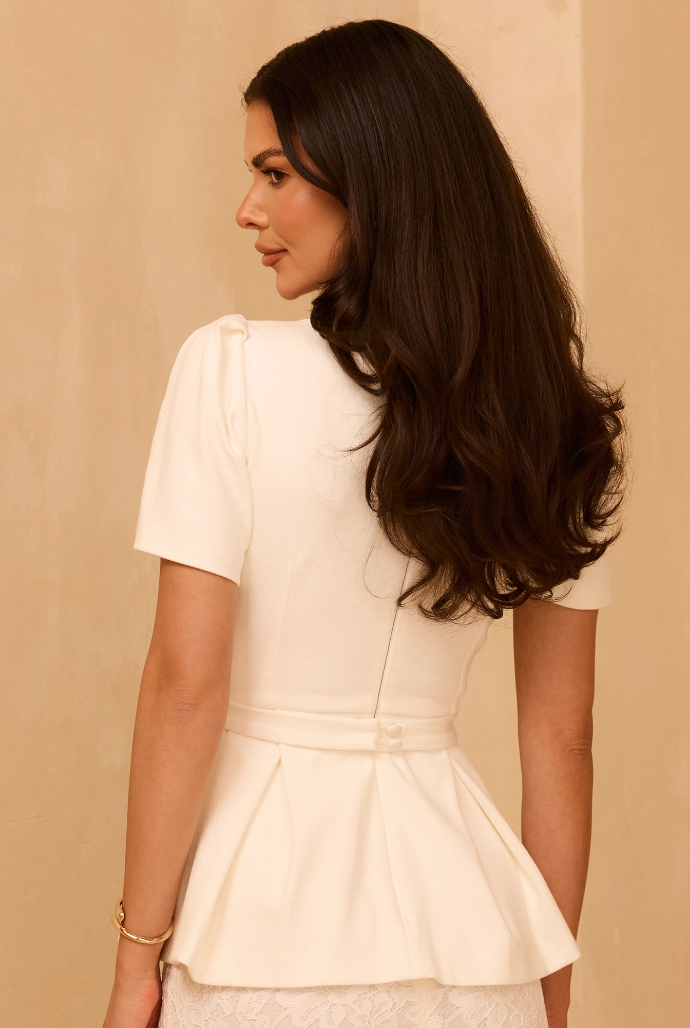 Lurdes – off-white set: blouse + skirt