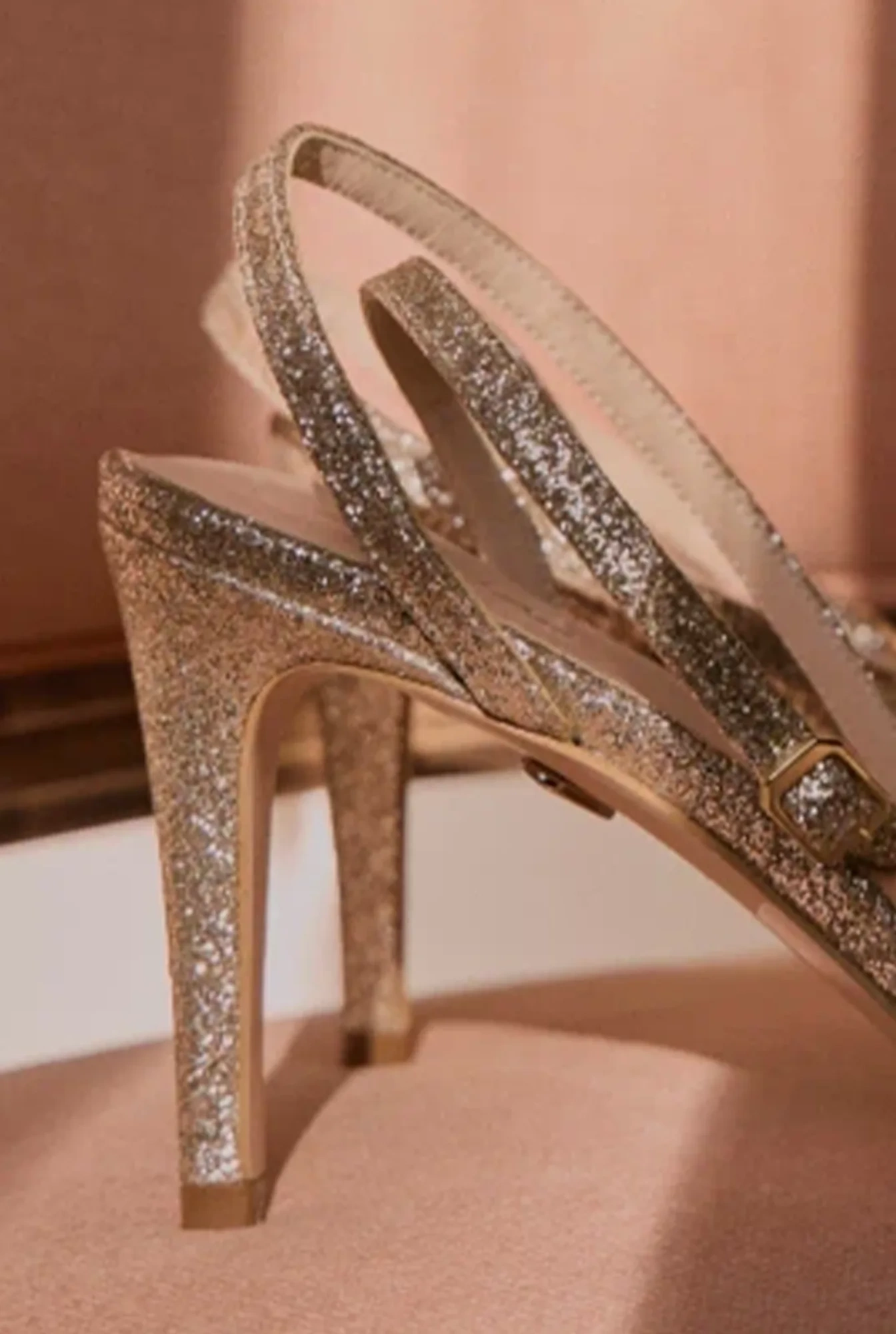 Zula - pumps with gold glitter