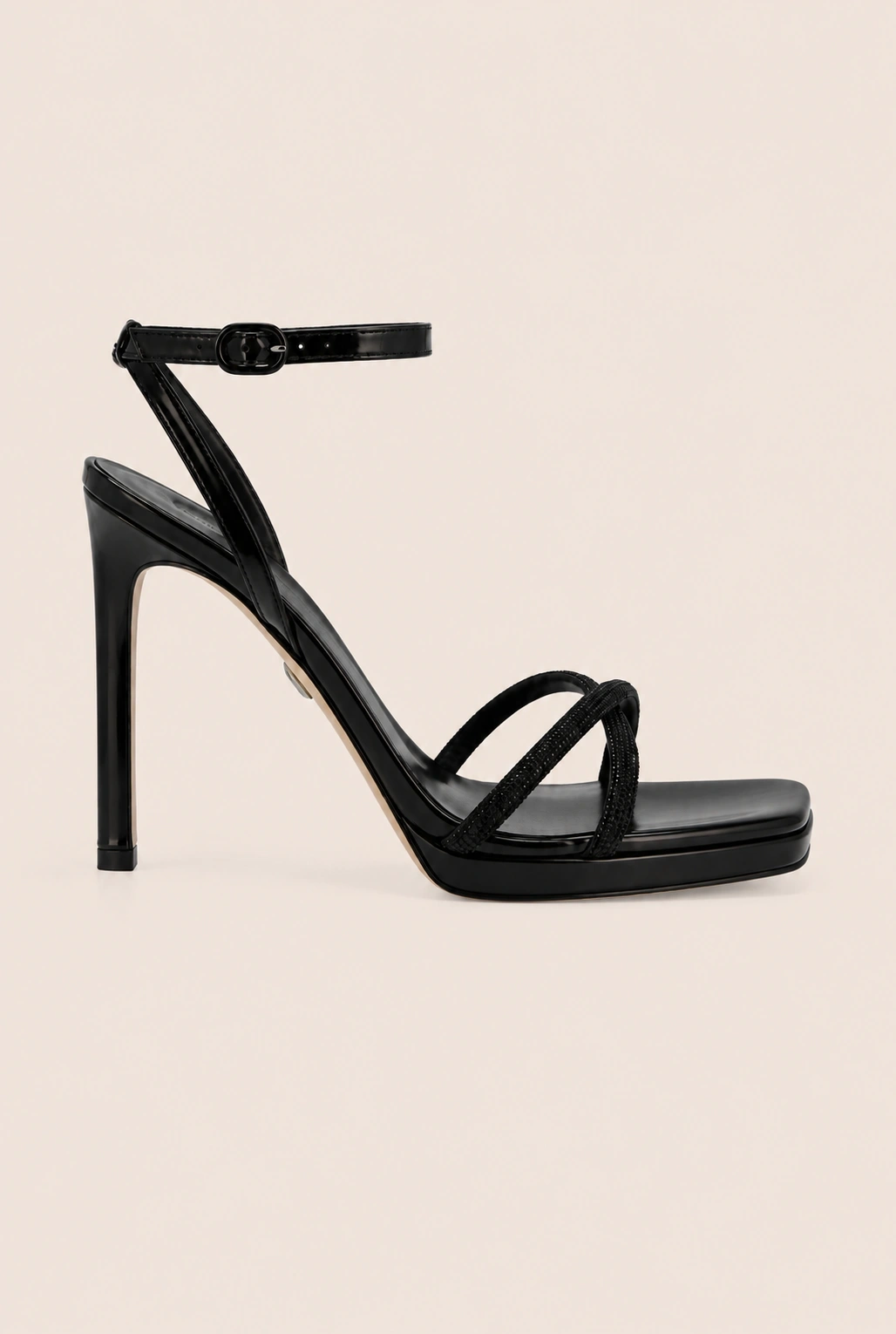 Blackdoe - Natural leather - patent leather sandals with shiny straps