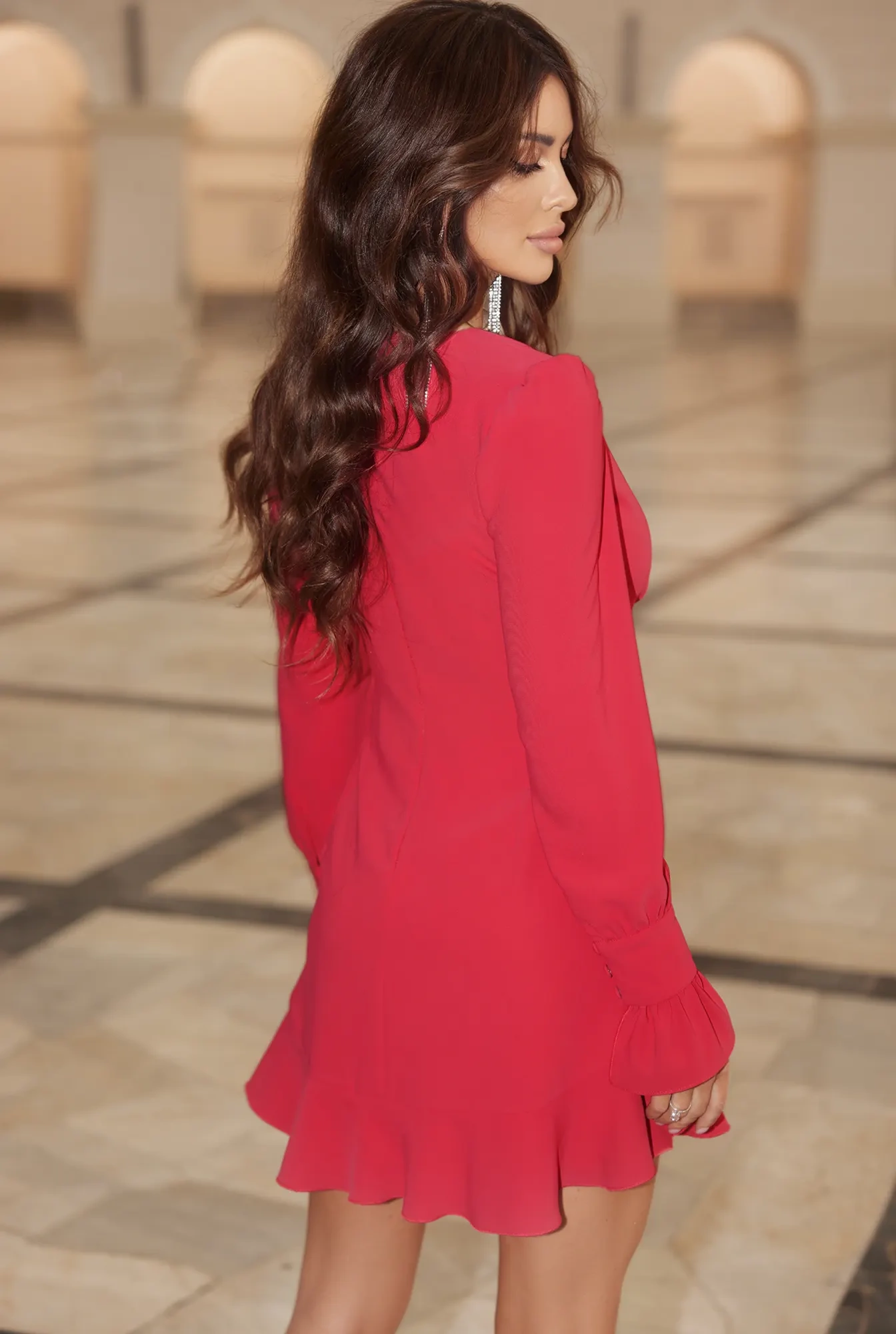 Hoshi - Red frilly dress
